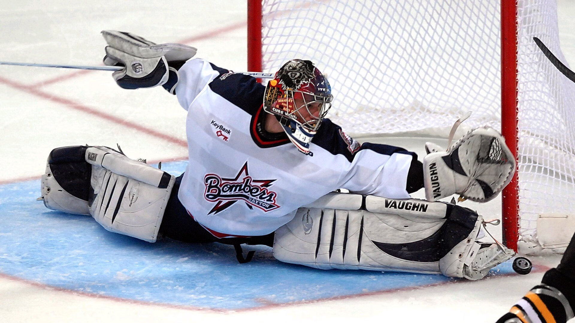 铁血防线+神级门将!马竞1-0啃下硬骨头,库尔图瓦一夫当关让贝蒂斯绝望