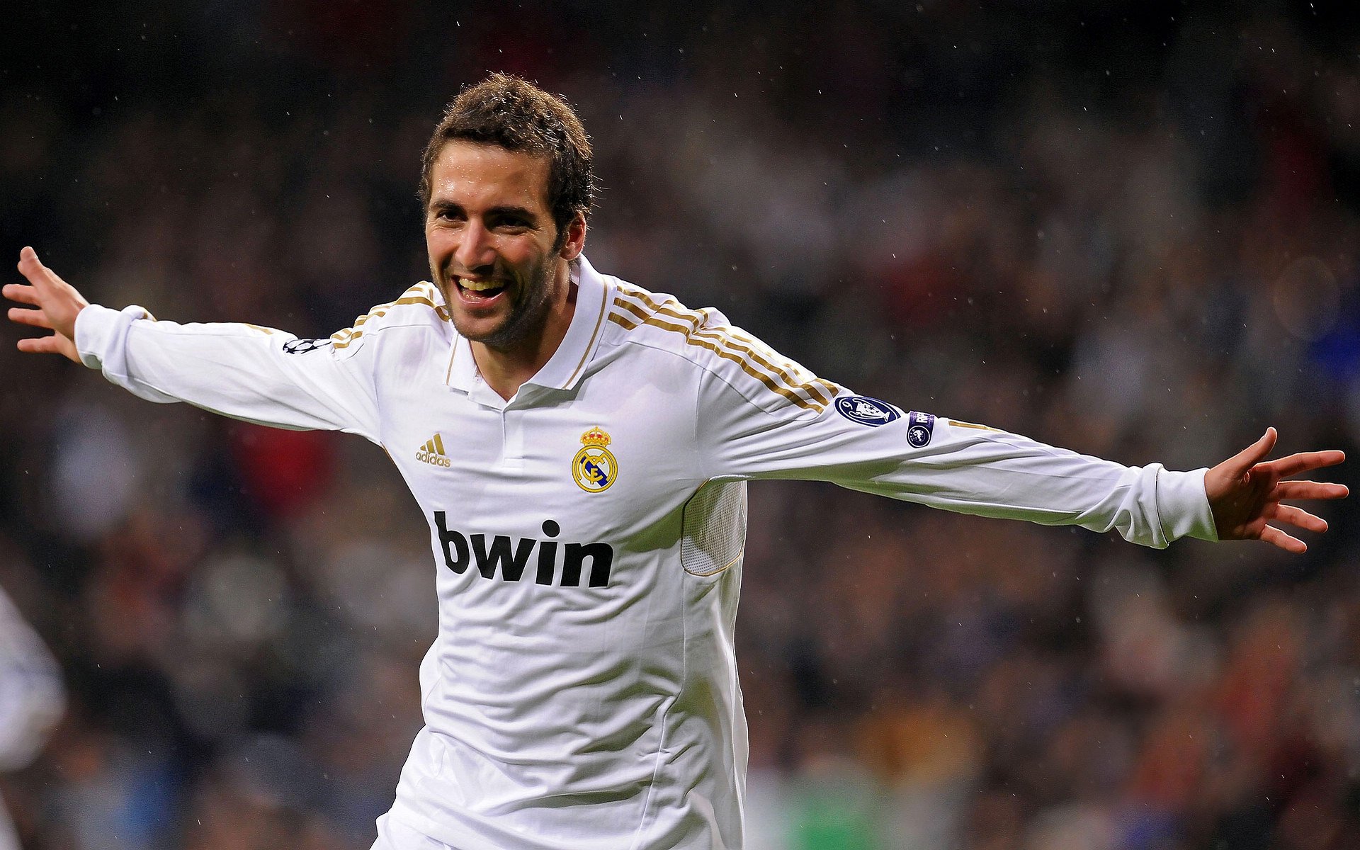 三笘薰决胜局轰穿德国战车!莱比锡红牛亚洲引擎引爆欧洲足坛